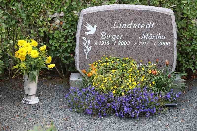 Grave number: G A 61-62
