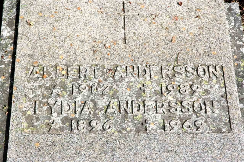 Grave number: F Ö C   335-336
