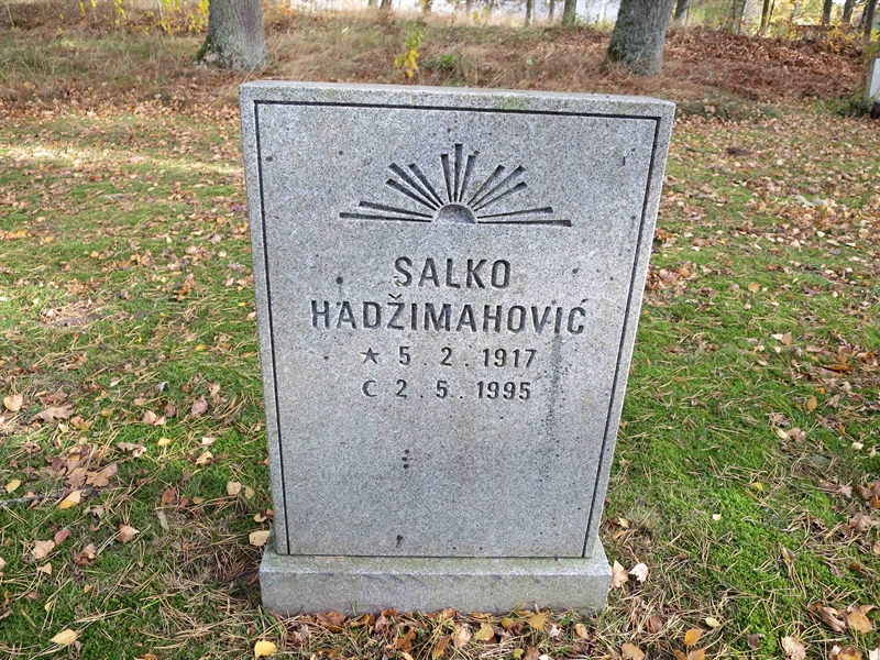 Grave number: HNB VII     2