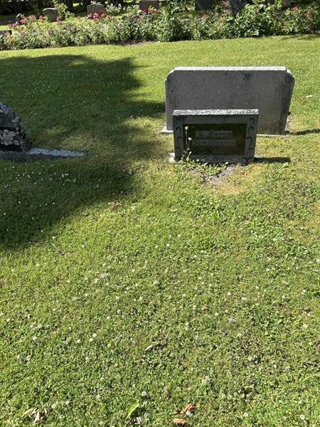 Grave number: 2 G  961-962