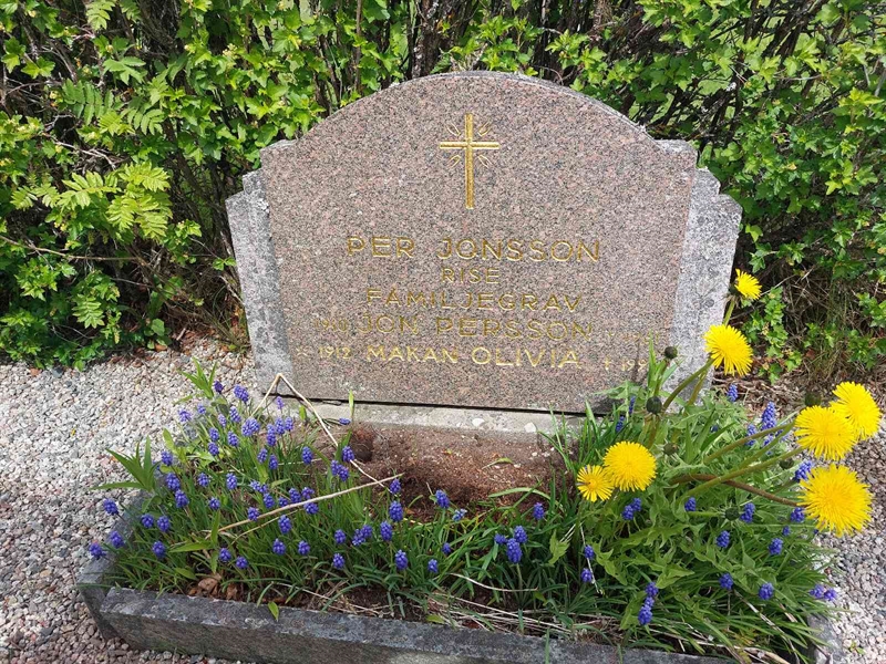 Grave number: K F    61