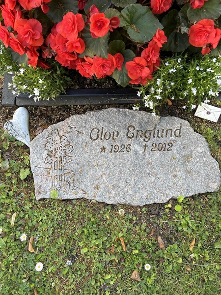 Grave number: 2 G  796-797