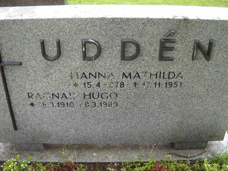 Grave number: 3 MB 15 36-38
