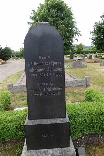 Grave number: TÖ 4   263
