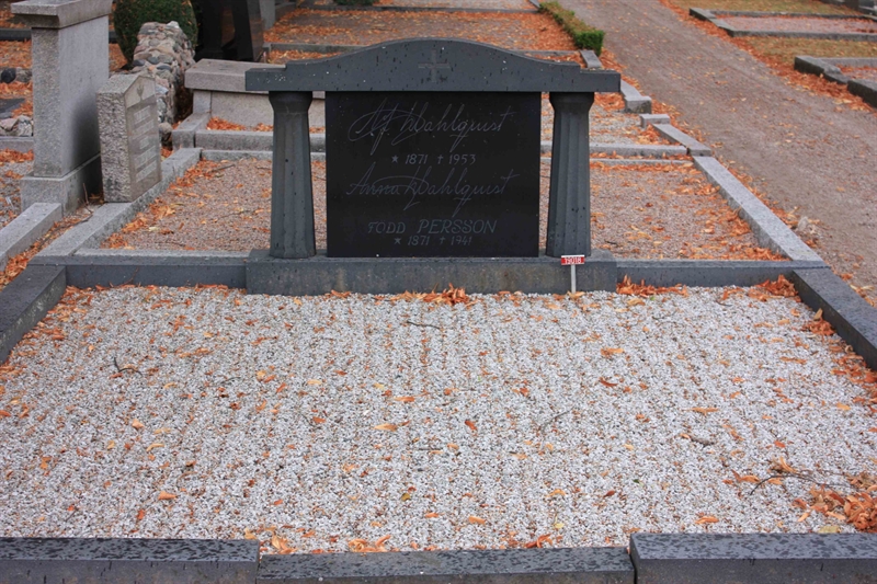 Grave number: Ö 19y    23, 24