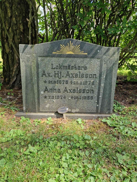 Grave number: 1 KV.4   116-117