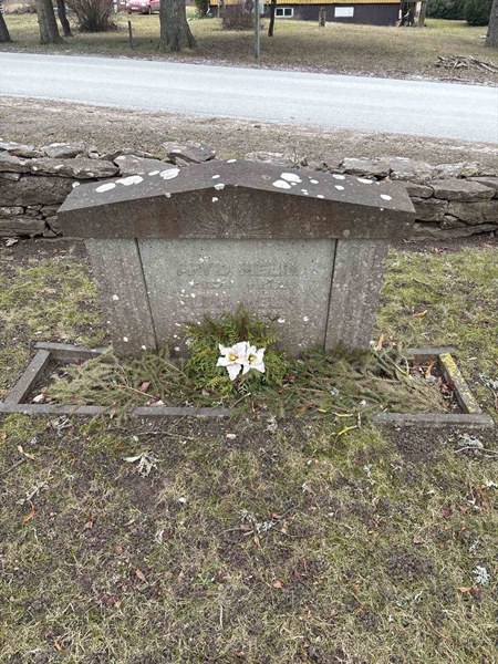 Gravnummer: LE   653, 654