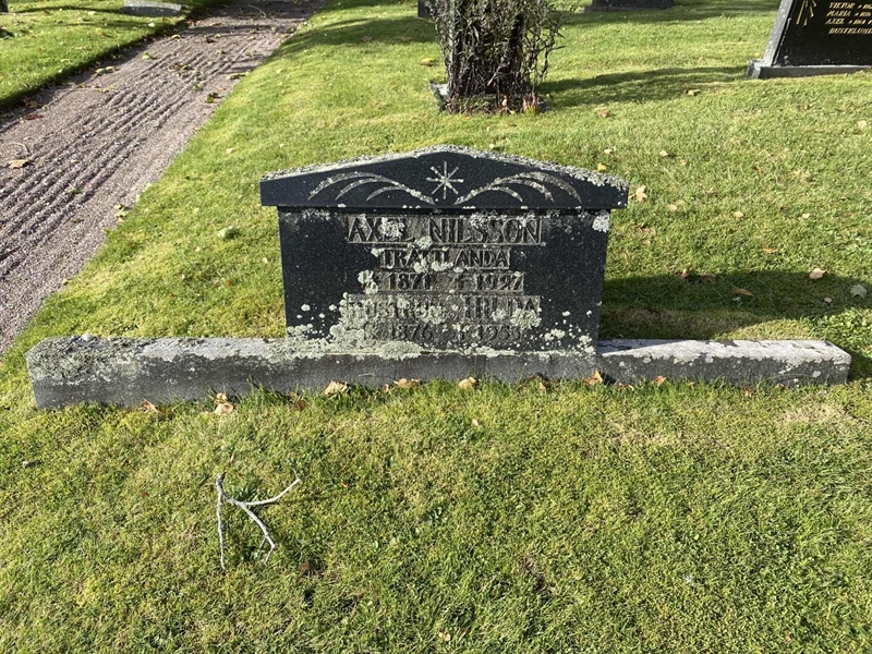 Grave number: 4 Ga 15     1-2