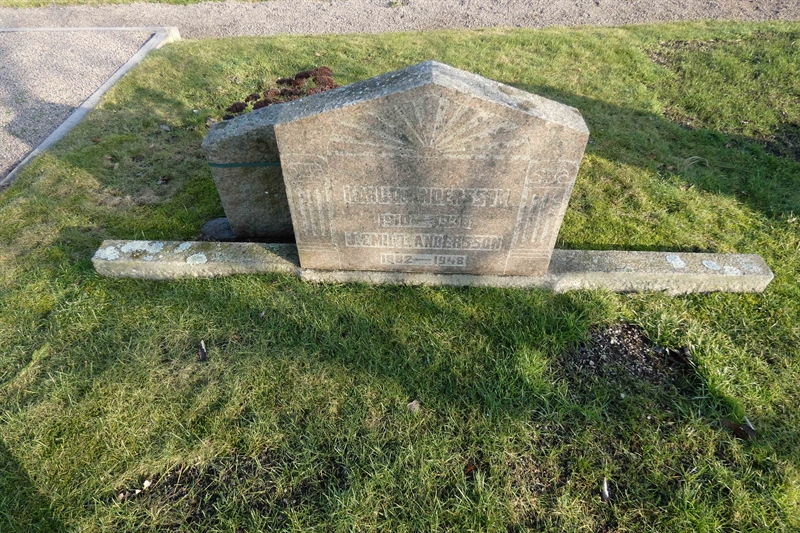 Grave number: EL 1   201