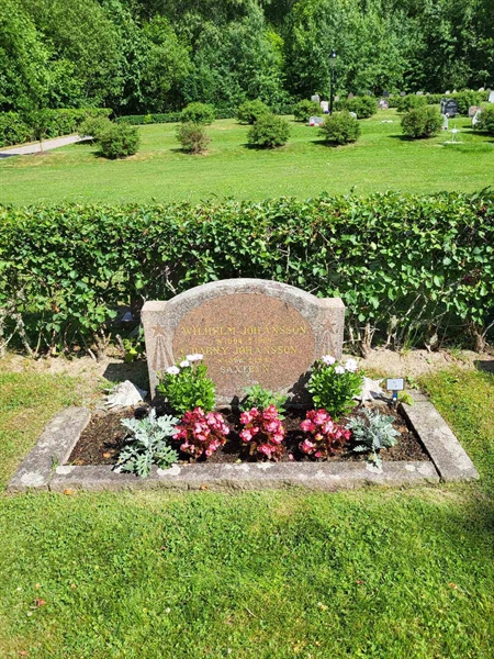 Grave number: Jä 01    98