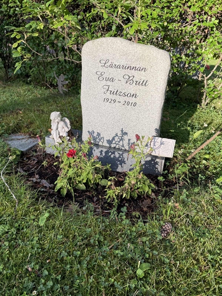 Grave number: 1 KV12    89
