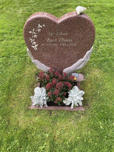 Gravnummer: 2 C    77