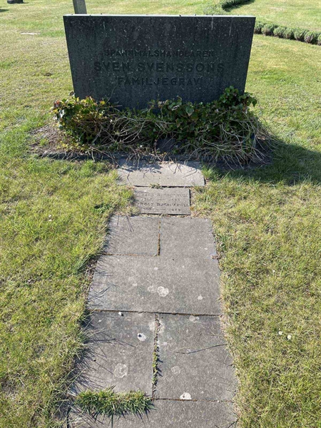 Grave number: EK C 1    21