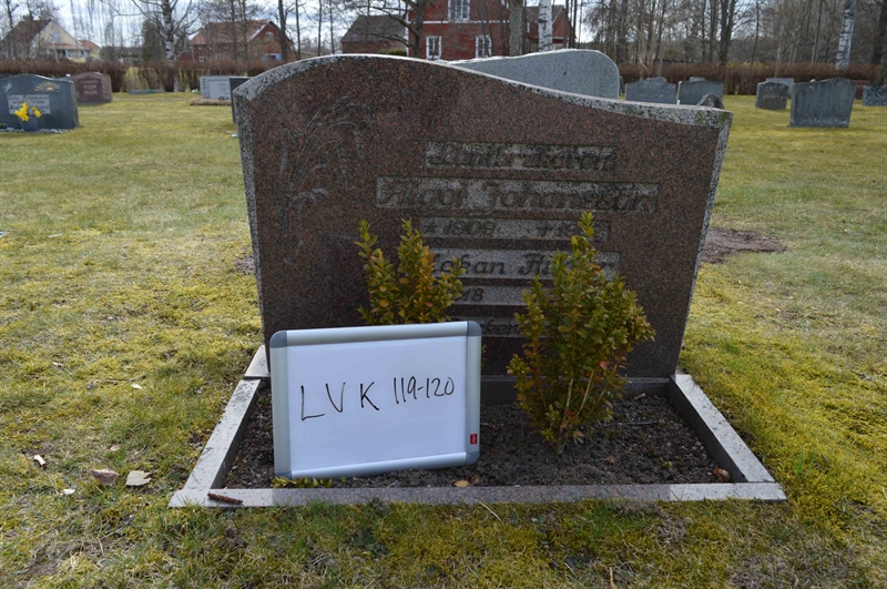 Grave number: LV K   119, 120