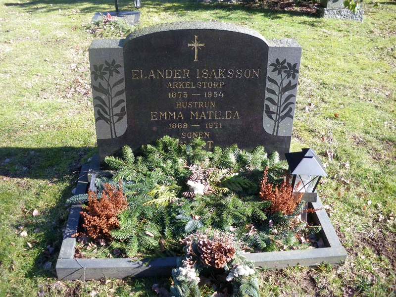 Grave number: SB 08     4