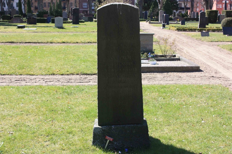 Grave number: Ö 08i   157, 158, 159