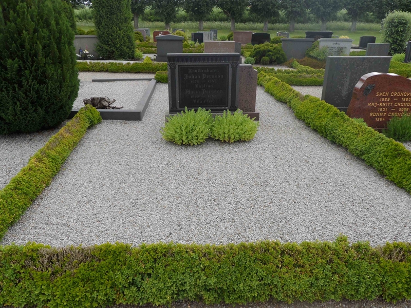 Grave number: ÖV F    69, 70