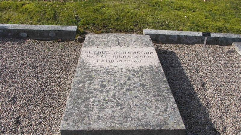 Grave number: HJ  1260, 1261