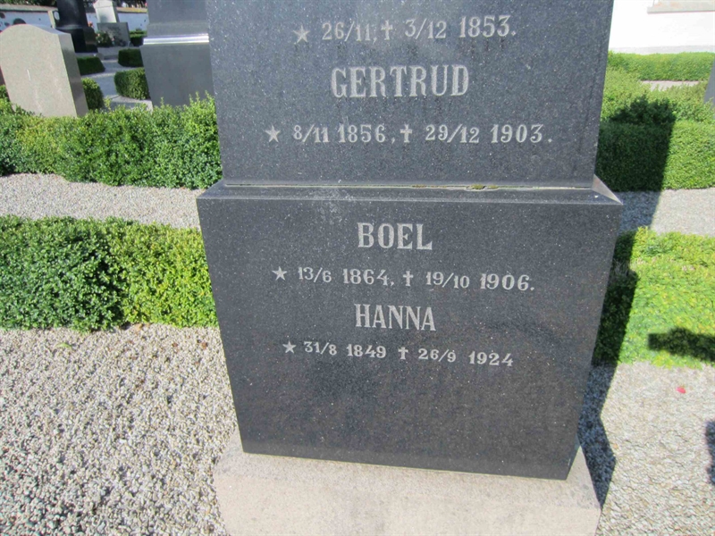 Grave number: BO 02    08