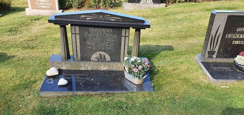 Grave number: SG 01    74, 75