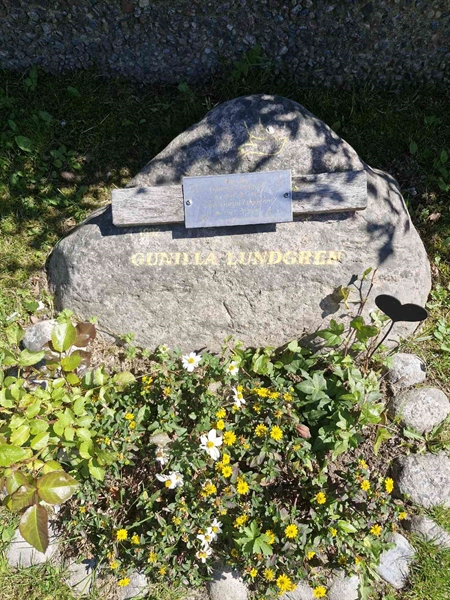 Gravnummer: 1 URNLU D32