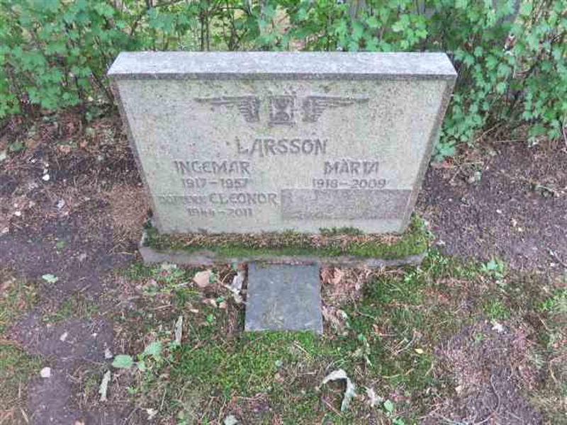 Grave number: TN M    70