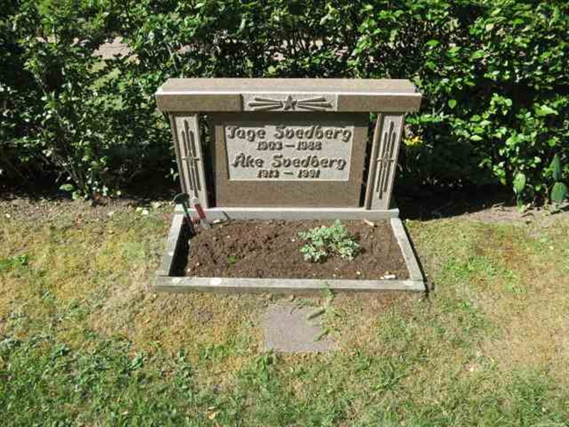 Grave number: TN 4    58-59