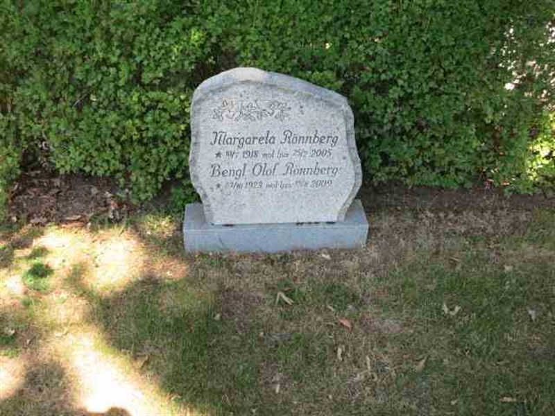 Grave number: TN 2   563-564