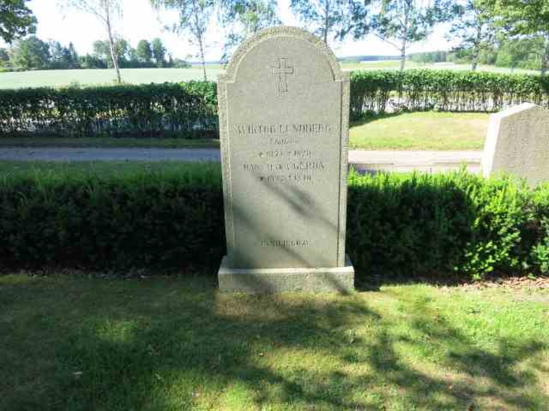 Grave number: TN 4   143-144