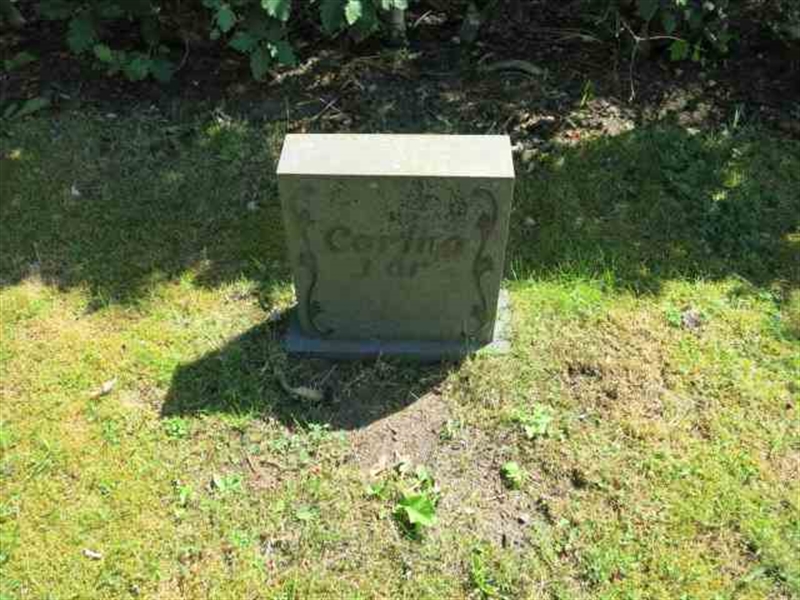 Grave number: TN 1   402