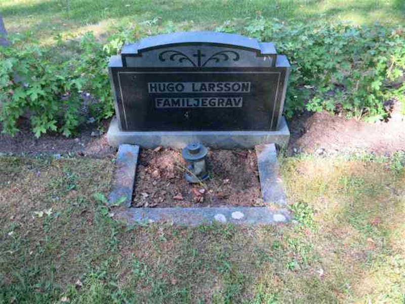 Grave number: TN 8    92-93