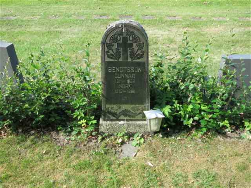 Grave number: TN 1    65-66