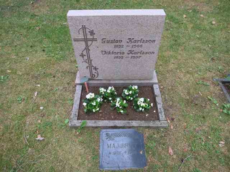 Grave number: TN N   163-164