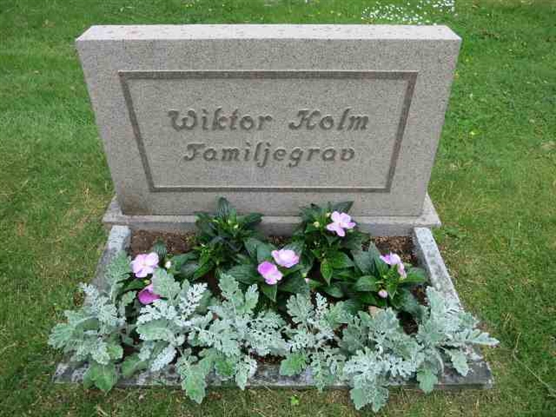 Grave number: TN K   121-122