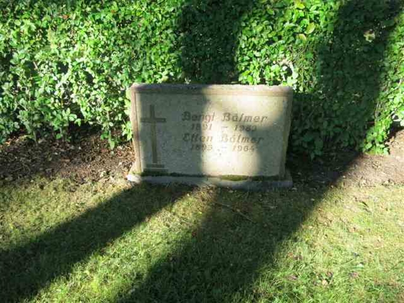 Grave number: TN BB3   134-135