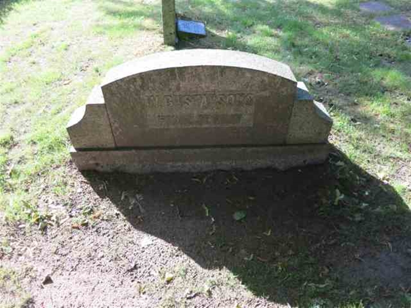 Grave number: TN 2   466-468