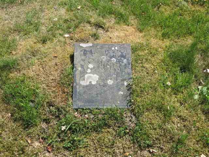 Grave number: TN 1   376