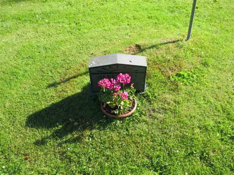 Grave number: RN A   240