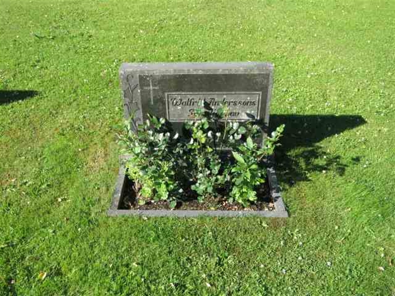 Grave number: RN B   566-567