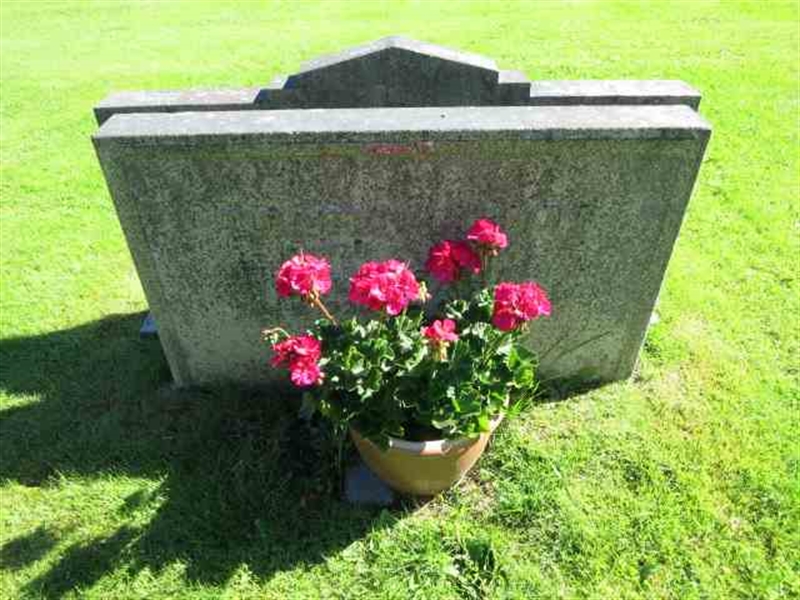 Grave number: RN D  1009-1010