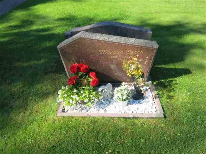 Grave number: RN D   950-952