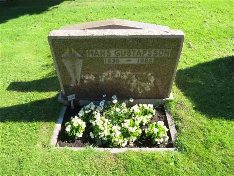Grave number: RN D   928-929