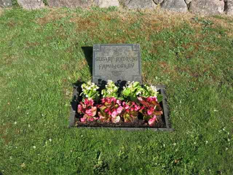 Grave number: RN E   197-198