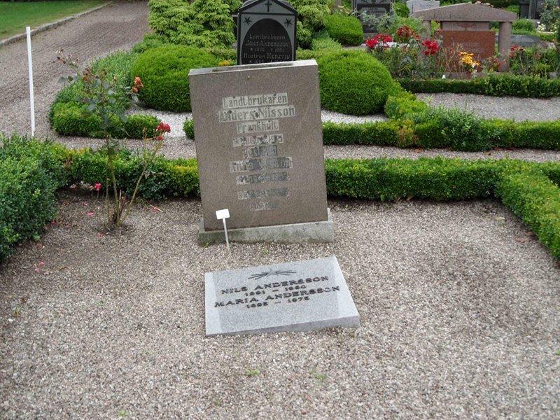 Grave number: VK D    13