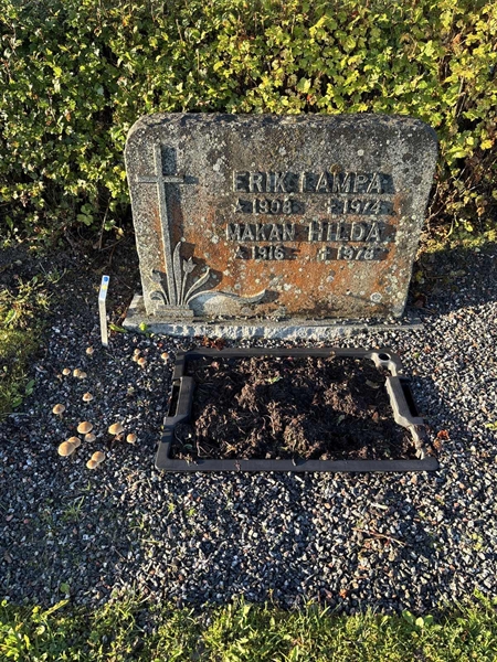 Grave number: 4 N NB    97