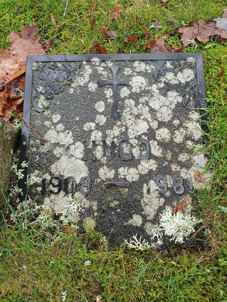 Grave number: Å N    31