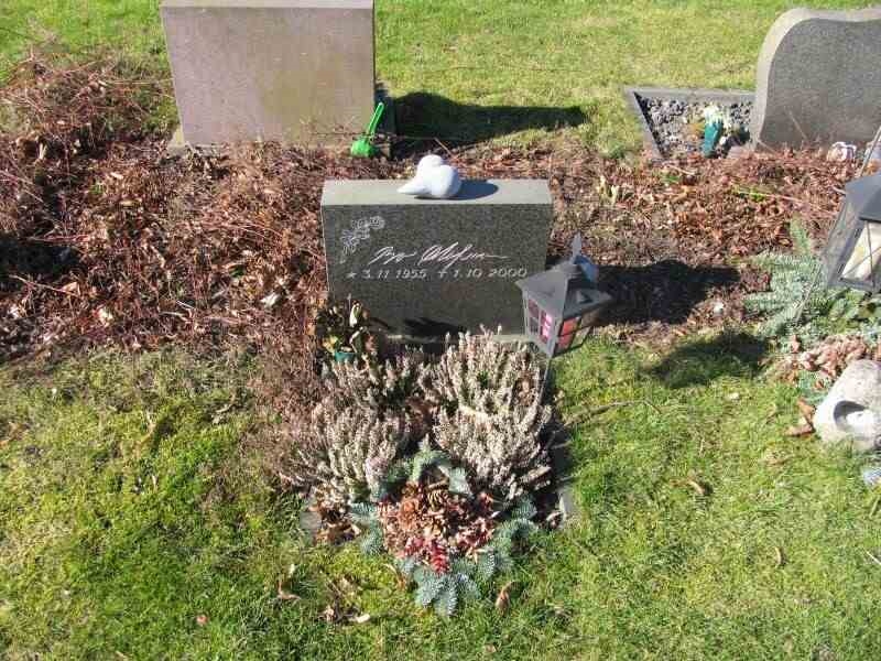 Grave number: 4 D   554