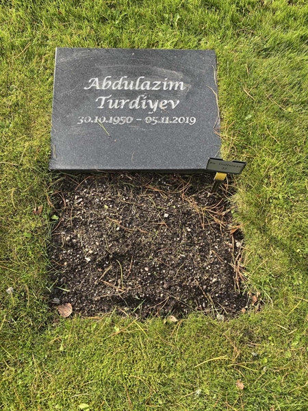 Hautatunnus: 2 G    32