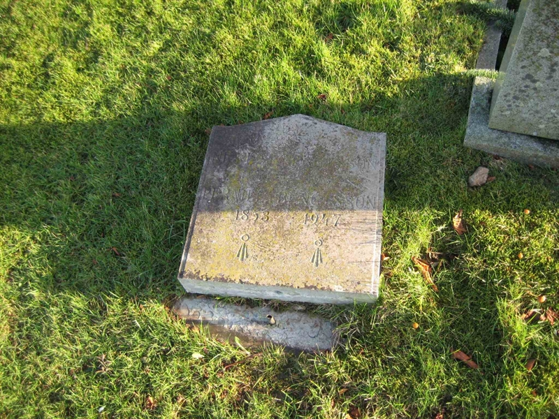 Grave number: ÖKK 5   210, 211
