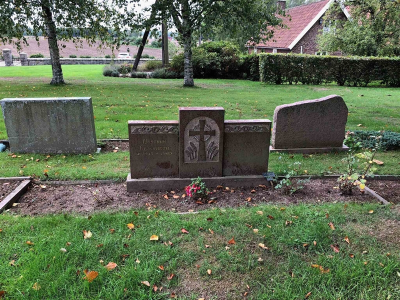 Grave number: RK A4     8, 9